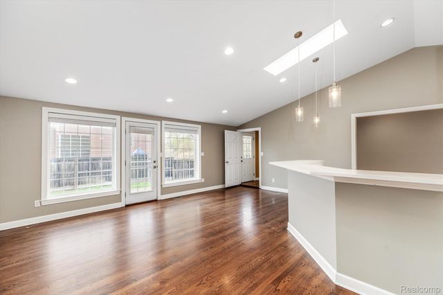 854 Brooklawn Drive, Troy, MI 48084