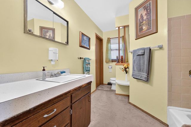 2410 Monroe AVENUE, Racine, WI 53405
