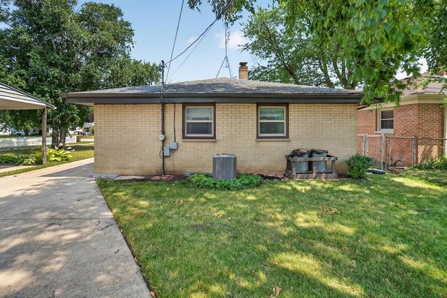 2410 Monroe AVENUE, Racine, WI 53405