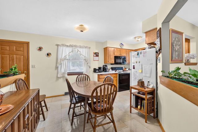 2410 Monroe AVENUE, Racine, WI 53405