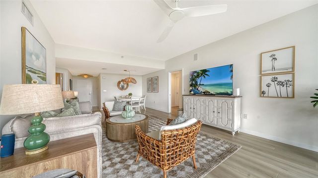 1800 BENJAMIN FRANKLIN DRIVE B308, Sarasota, FL 34236