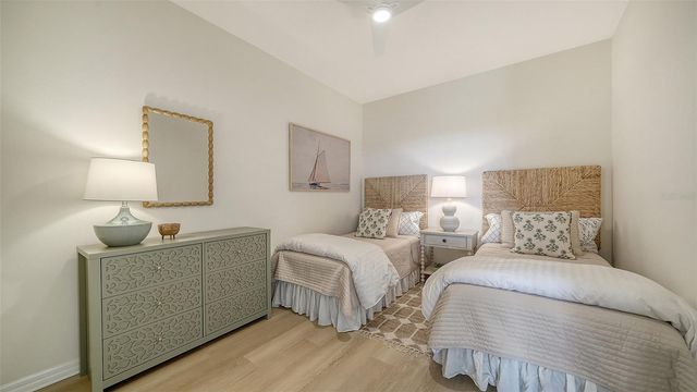 1800 BENJAMIN FRANKLIN DRIVE B308, Sarasota, FL 34236