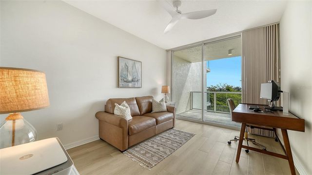 1800 BENJAMIN FRANKLIN DRIVE B308, Sarasota, FL 34236