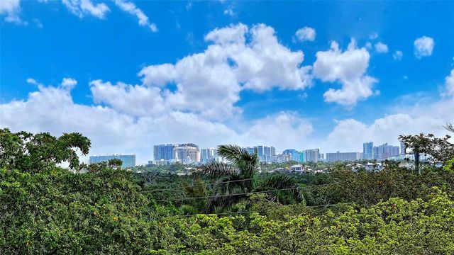 1800 BENJAMIN FRANKLIN DRIVE B308, Sarasota, FL 34236