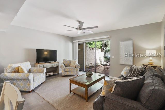 11 Tanglewood Dr Apt 34, Hilton Head Island, SC 29928