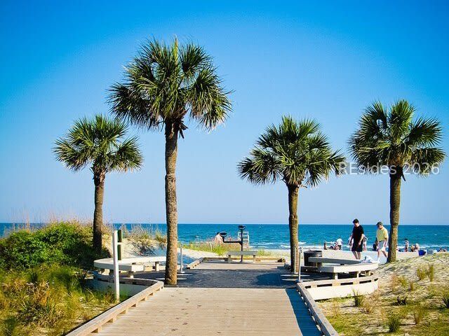 11 Tanglewood Dr Apt 34, Hilton Head Island, SC 29928