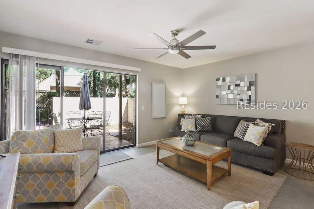 11 Tanglewood Dr Apt 34, Hilton Head Island, SC 29928