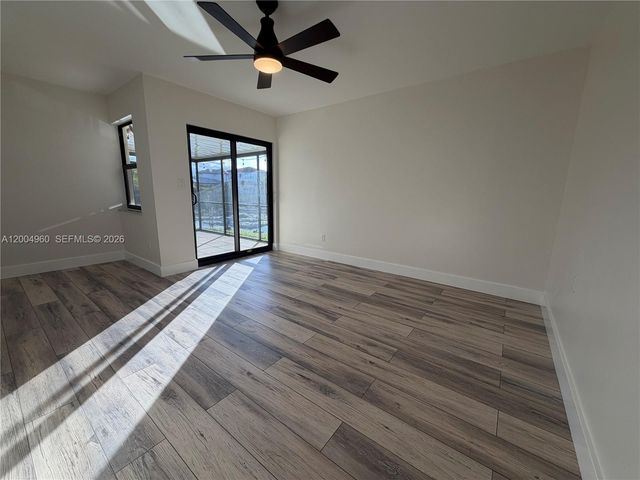 640 SW 113th Ter, Pembroke Pines, FL 33025