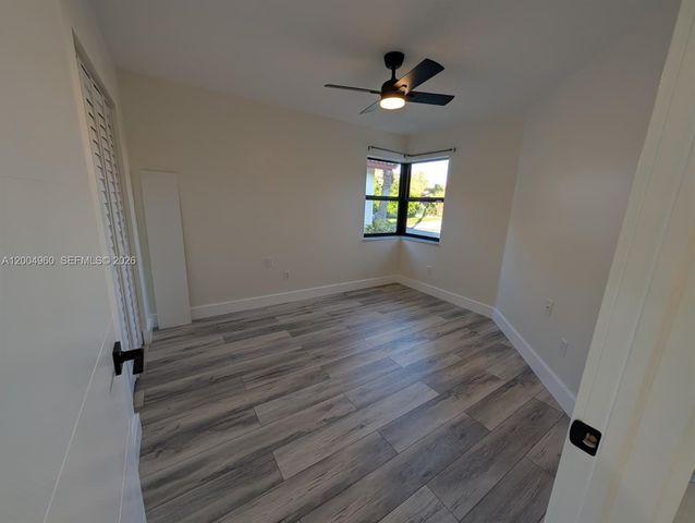 640 SW 113th Ter, Pembroke Pines, FL 33025