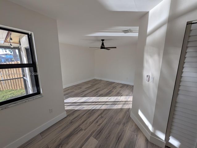 640 SW 113th Ter, Pembroke Pines, FL 33025