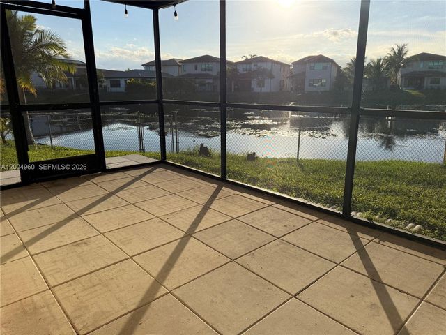 640 SW 113th Ter, Pembroke Pines, FL 33025