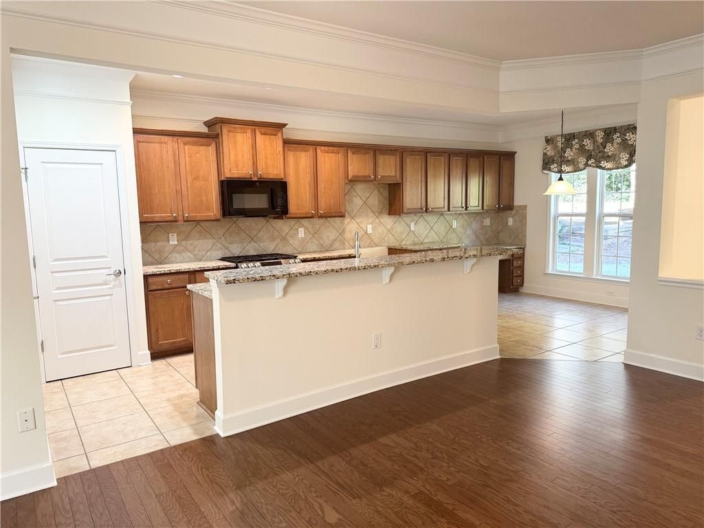 Image 10 of property listing at 4430 Cadmium Drive, Cumming, GA 30040