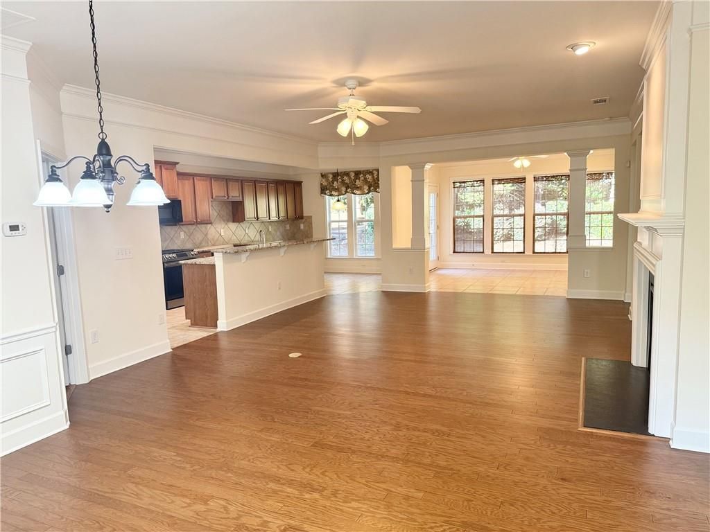 Image 6 of property listing at 4430 Cadmium Drive, Cumming, GA 30040