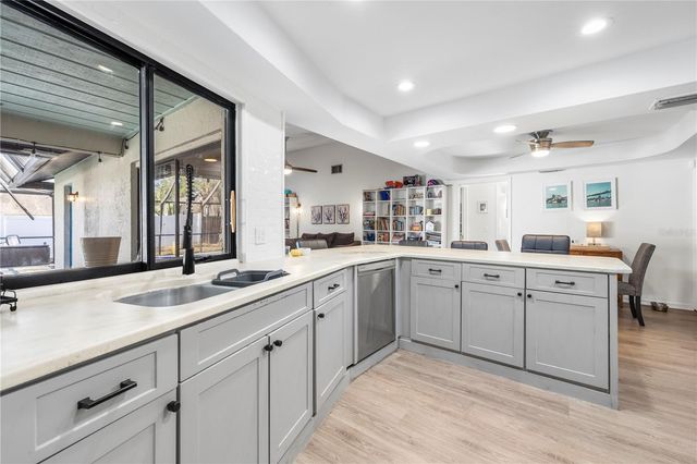 2917 STARMOUNT DRIVE, Valrico, FL 33596