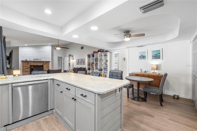 2917 STARMOUNT DRIVE, Valrico, FL 33596