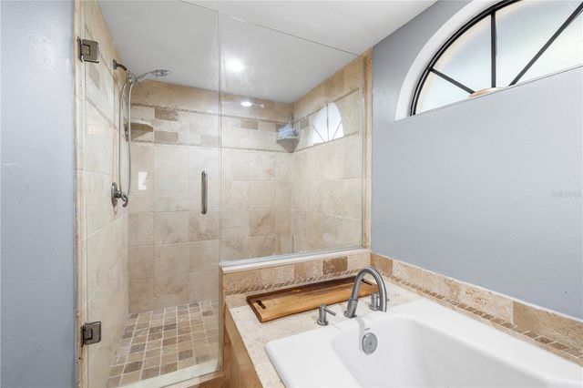 2917 STARMOUNT DRIVE, Valrico, FL 33596