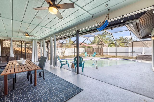 2917 STARMOUNT DRIVE, Valrico, FL 33596