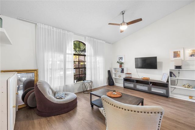 2917 STARMOUNT DRIVE, Valrico, FL 33596