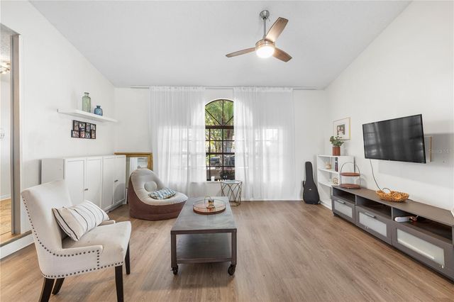 2917 STARMOUNT DRIVE, Valrico, FL 33596