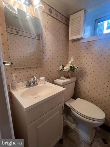 1026 CHANDLER ST, Philadelphia, PA 19111