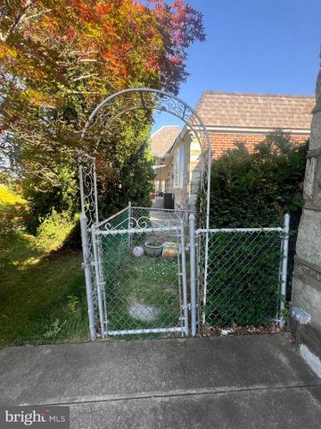 1026 CHANDLER ST, Philadelphia, PA 19111