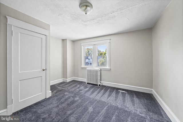 435 CROYDEN RD, Upper Darby, PA 19082