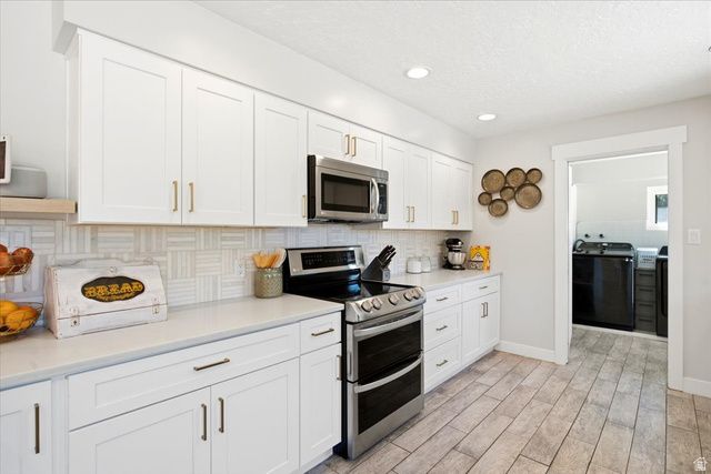 555 E PAGES LN, Centerville, UT 84014