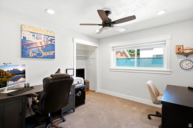 555 E PAGES LN, Centerville, UT 84014