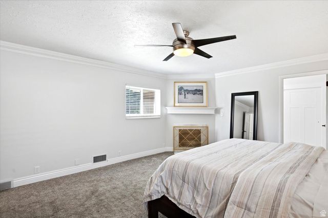 555 E PAGES LN, Centerville, UT 84014