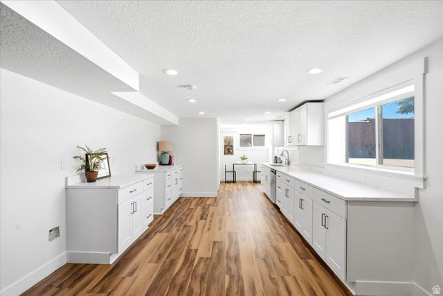 555 E PAGES LN, Centerville, UT 84014