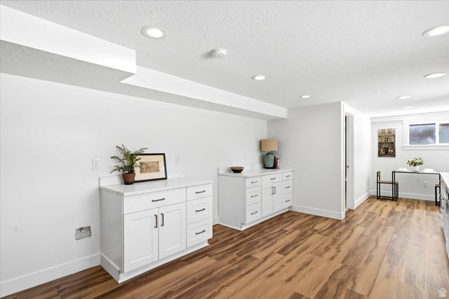 555 E PAGES LN, Centerville, UT 84014