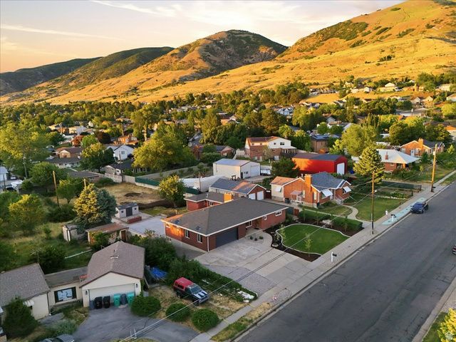 555 E PAGES LN, Centerville, UT 84014