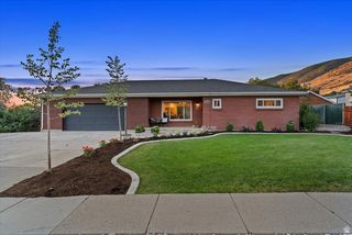 555 E PAGES LN, Centerville, UT 84014