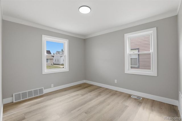 29871 Quinkert Street, Roseville, MI 48066
