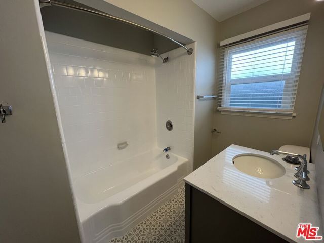 3000 Yale Avenue, Los Angeles, CA 90292