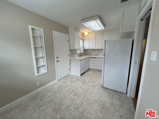 3000 Yale Avenue, Los Angeles, CA 90292