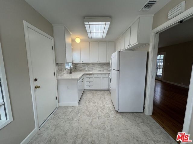 3000 Yale Avenue, Los Angeles, CA 90292
