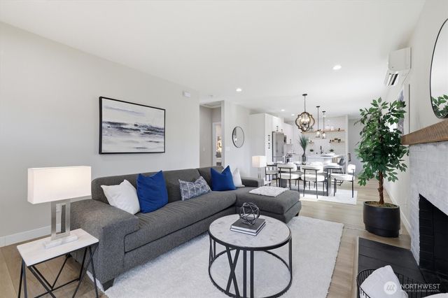1113 S Pearl Street, Seattle, WA 98108