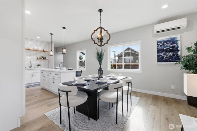 1113 S Pearl Street, Seattle, WA 98108