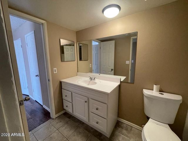 2412 W CAMPBELL Avenue 318, Phoenix, AZ 85015
