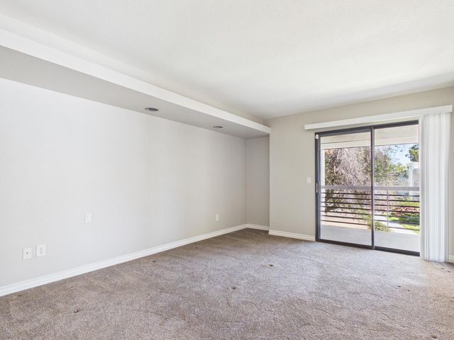 3420 W Danbury Drive Apt C203, Phoenix, AZ 85053