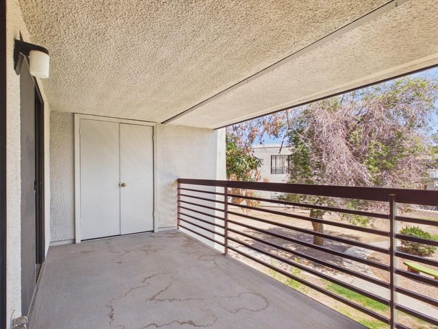 3420 W Danbury Drive Apt C203, Phoenix, AZ 85053