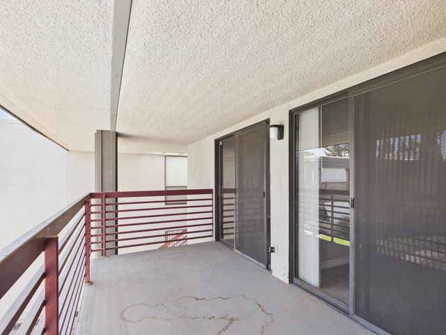 3420 W Danbury Drive Apt C203, Phoenix, AZ 85053