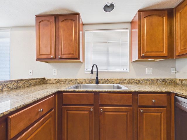3420 W Danbury Drive Apt C203, Phoenix, AZ 85053
