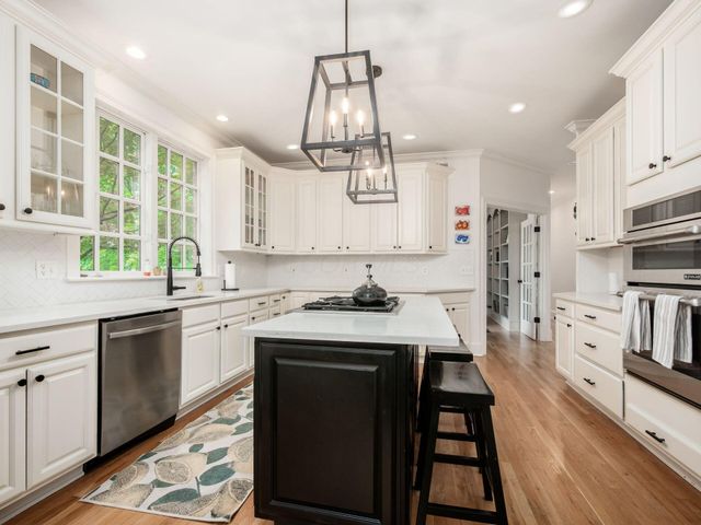 7334 Berkley Square S, New Albany, OH 43054