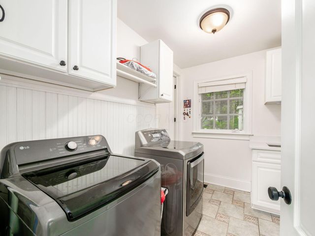 7334 Berkley Square S, New Albany, OH 43054
