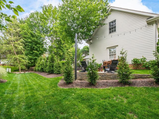 7334 Berkley Square S, New Albany, OH 43054