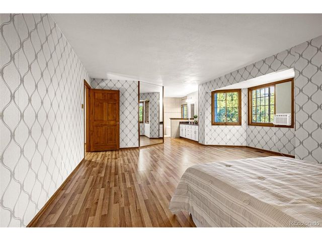 570 Brandywine Dr, Colorado Springs, CO 80906