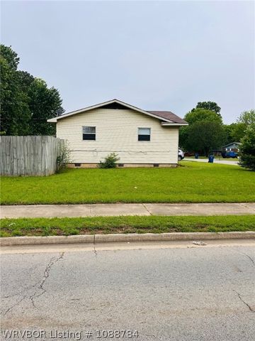 127 Dartmouth Lane, Fort Smith, AR 72908