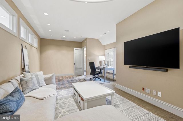 728 MILL ST, Moorestown, NJ 08057
